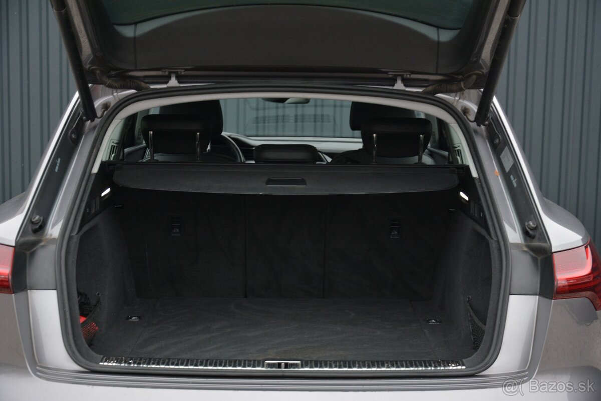 Audi e-tron 5.5 55 Advance, 4x4 - 5