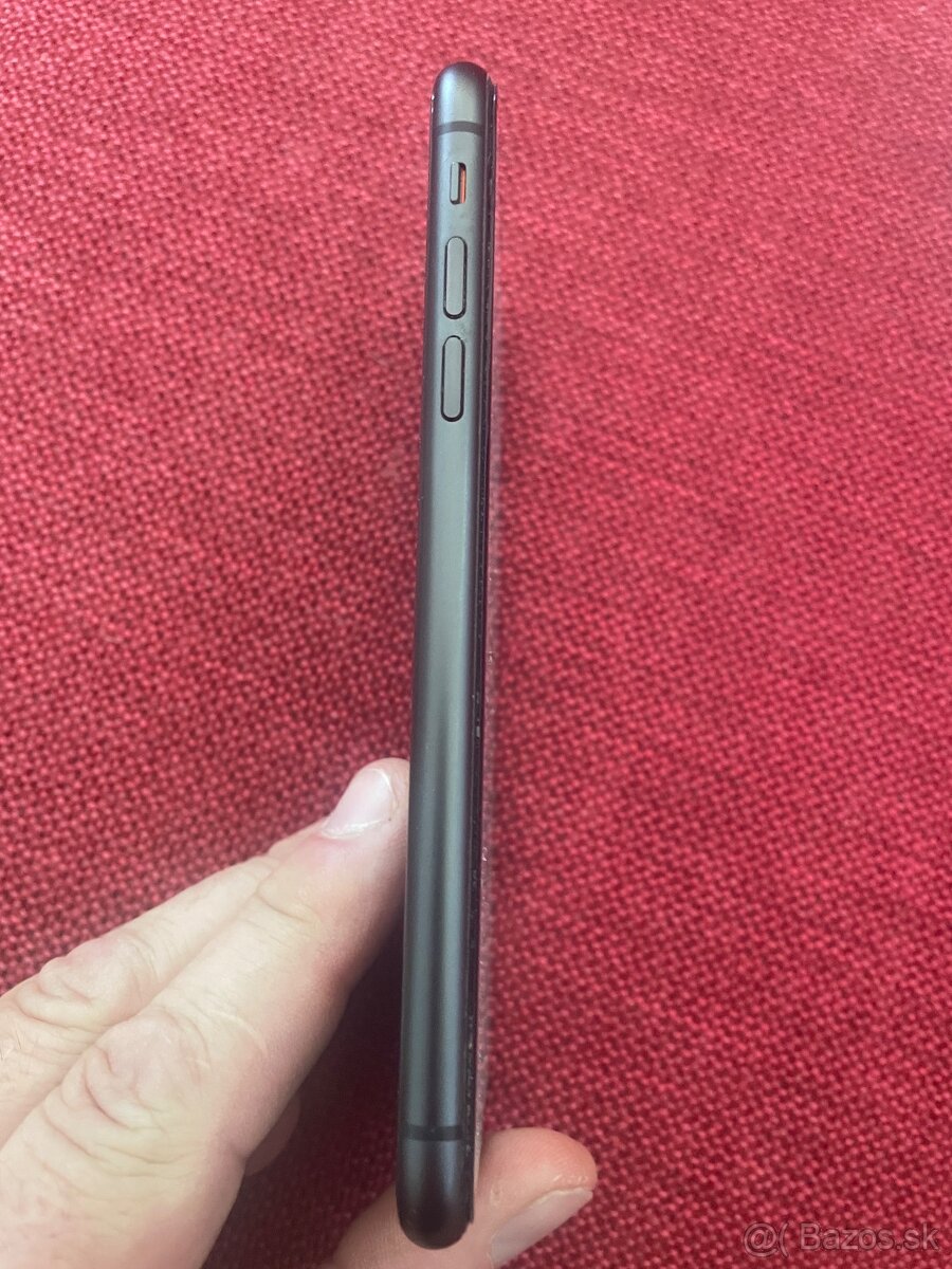 Predám iPhone 11 128gb - 5