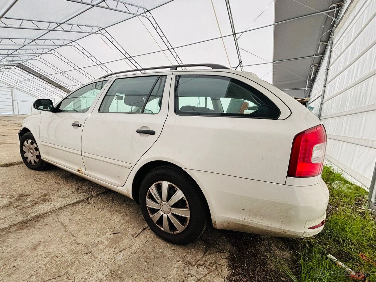 Škoda Octavia Combi 1.6 TDI - 5