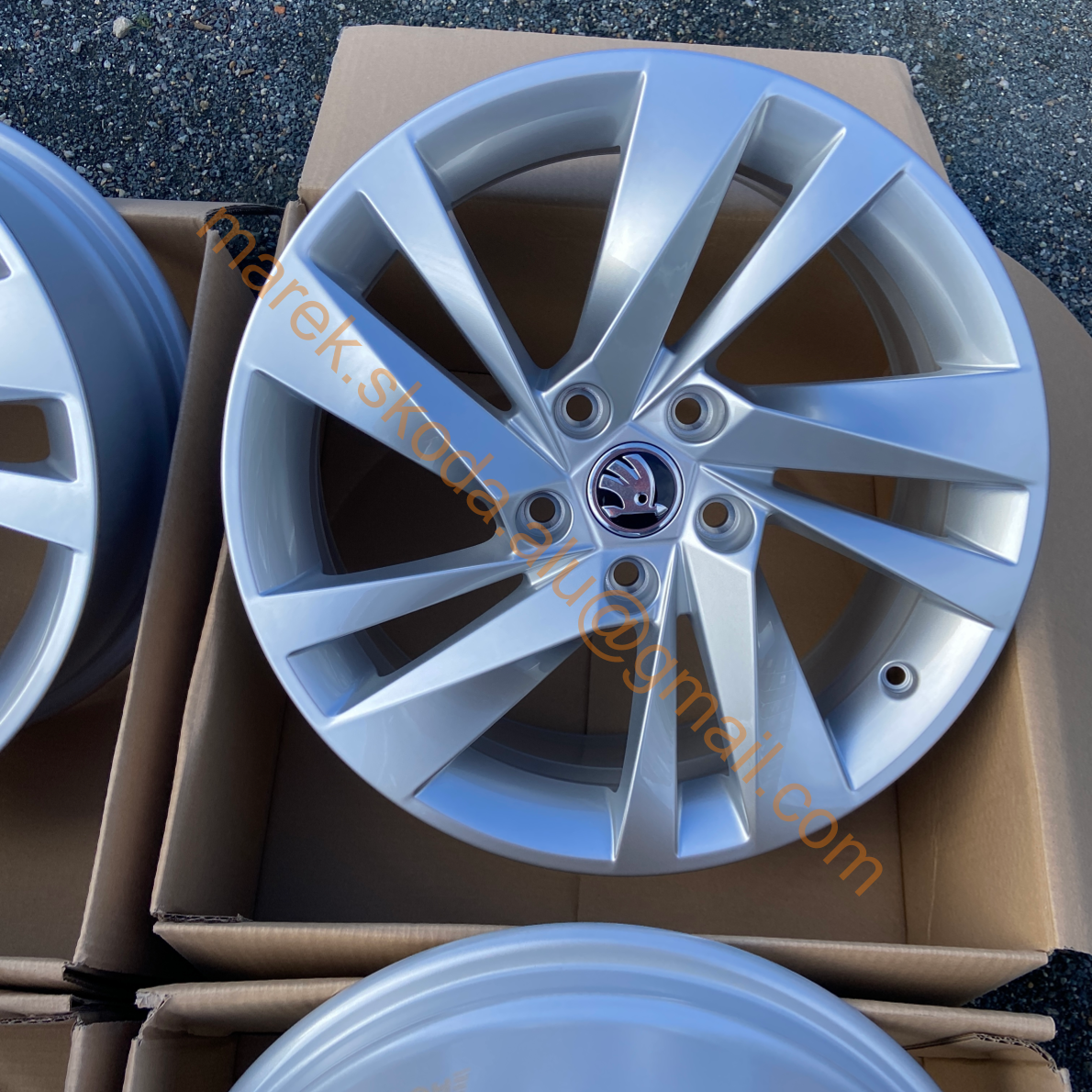 NOVÉ Nevis Octavia 4 - 5