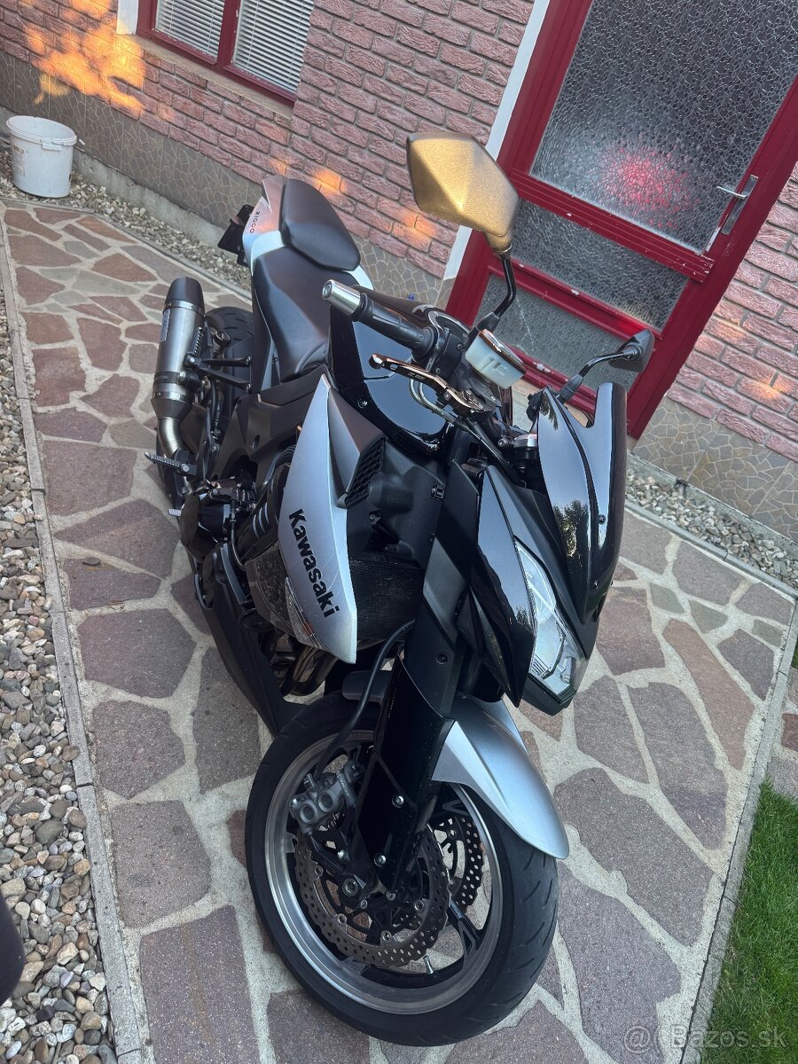 Kawasaki Z1000 2012 - 5