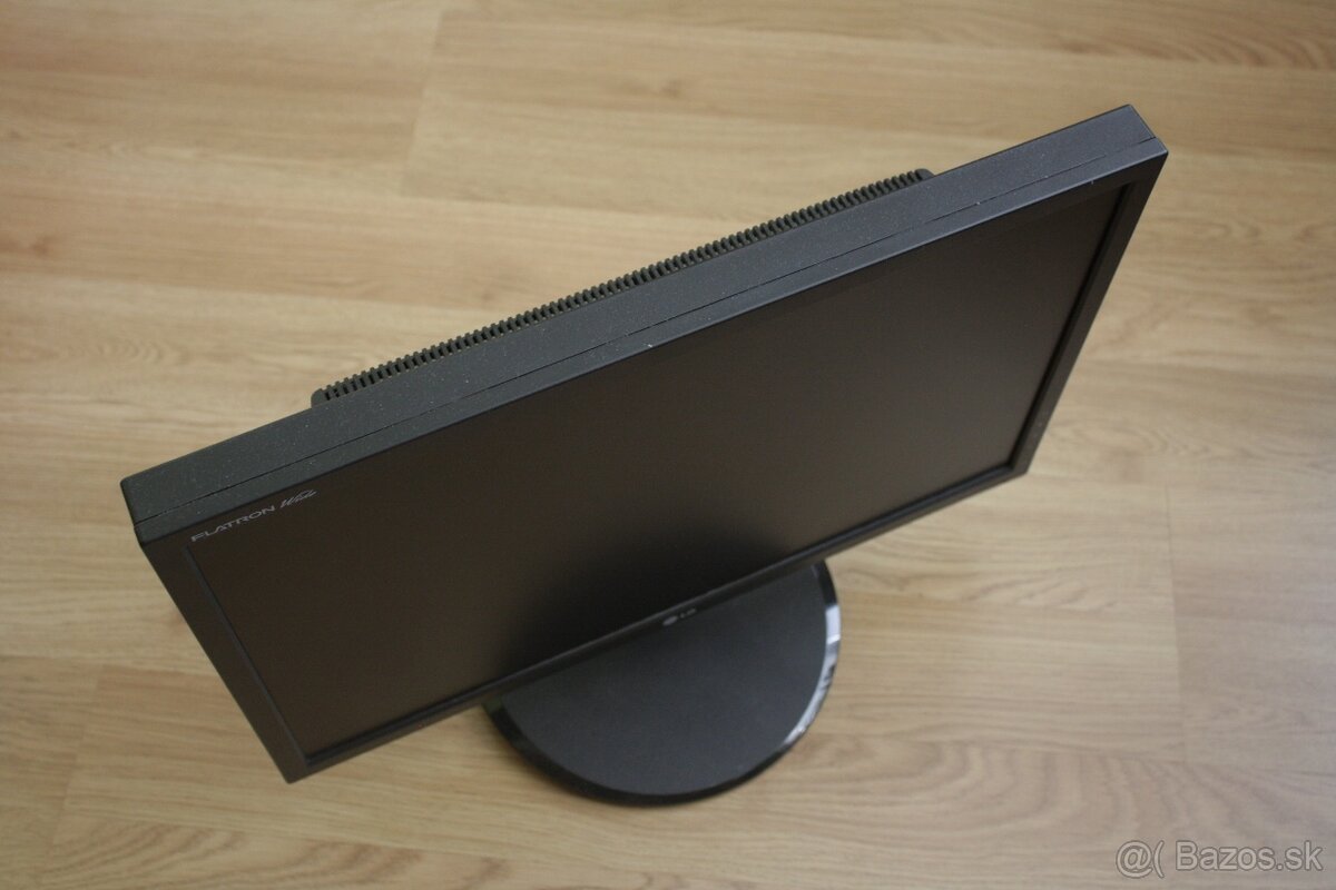 LG - Flatron 204WT - BF - 5