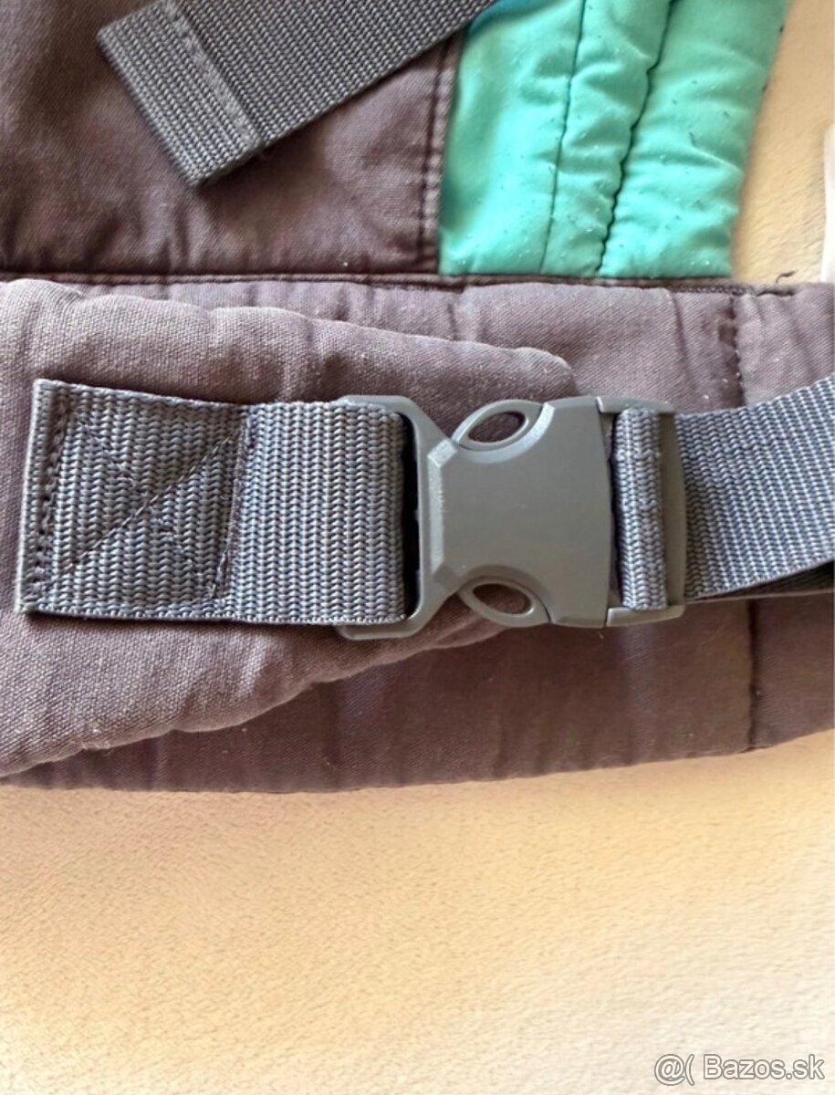 Ergonomický nosič Infantino Cuddle Up s kapucňou - 5