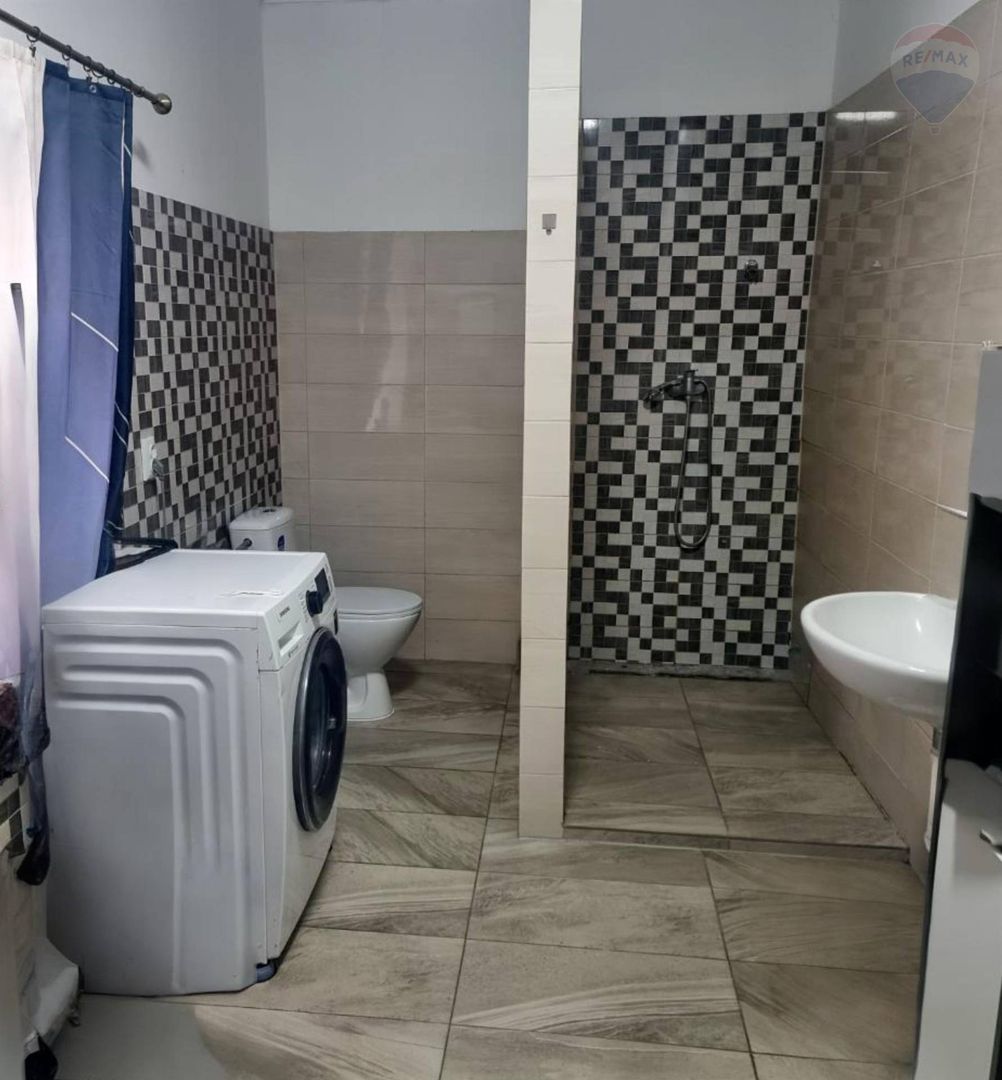 REZERVOVANÉ Predaj 3 +2 izbový rodinný dom v Sládkovičove EX - 5