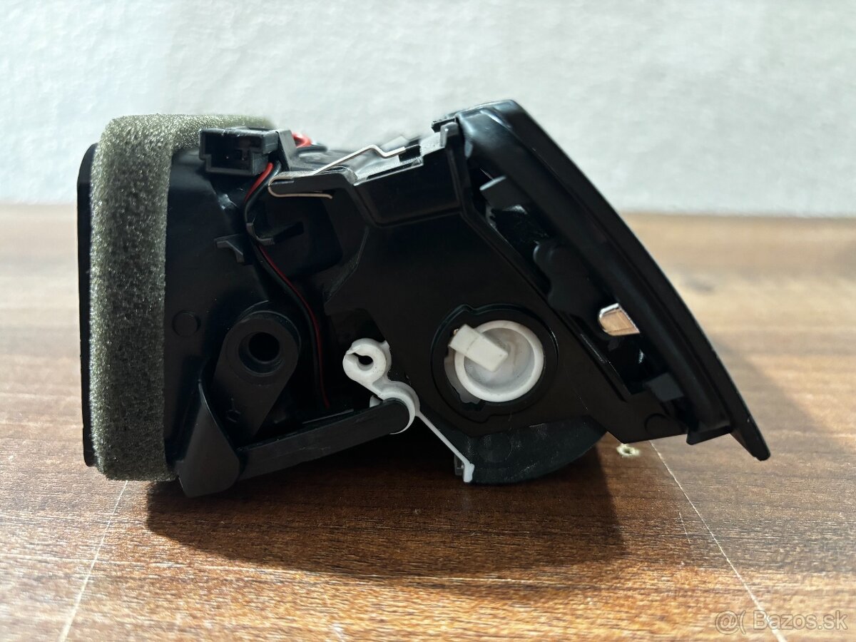 Pruduch ventilácie pravý Škoda Superb 2/fecelift - 5