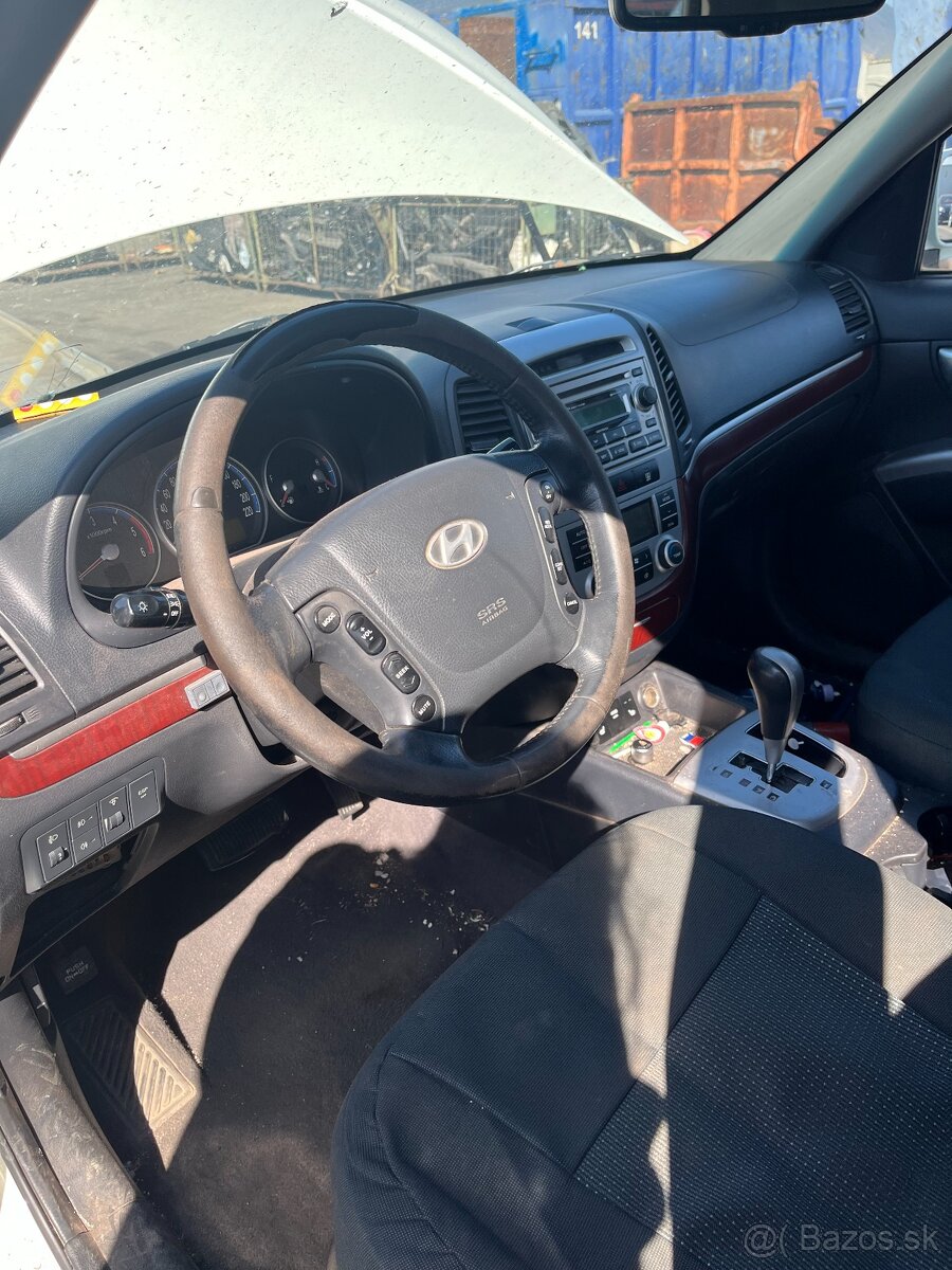 HYUNDAI Santa Fe - 5