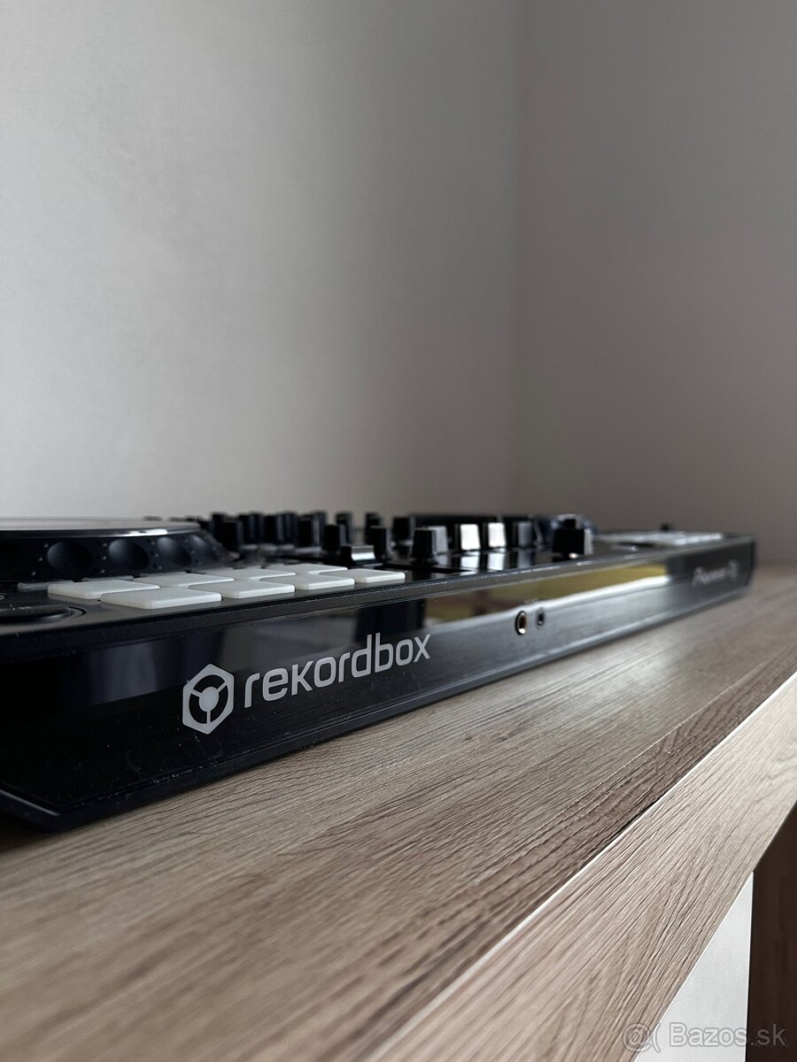 Pioneer DJ DDJ 1000 + Case - 5