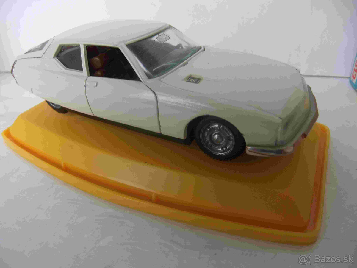 Raritny kus od CORGI TOYS:No.513 CITROEN ALPINE rescue - 5