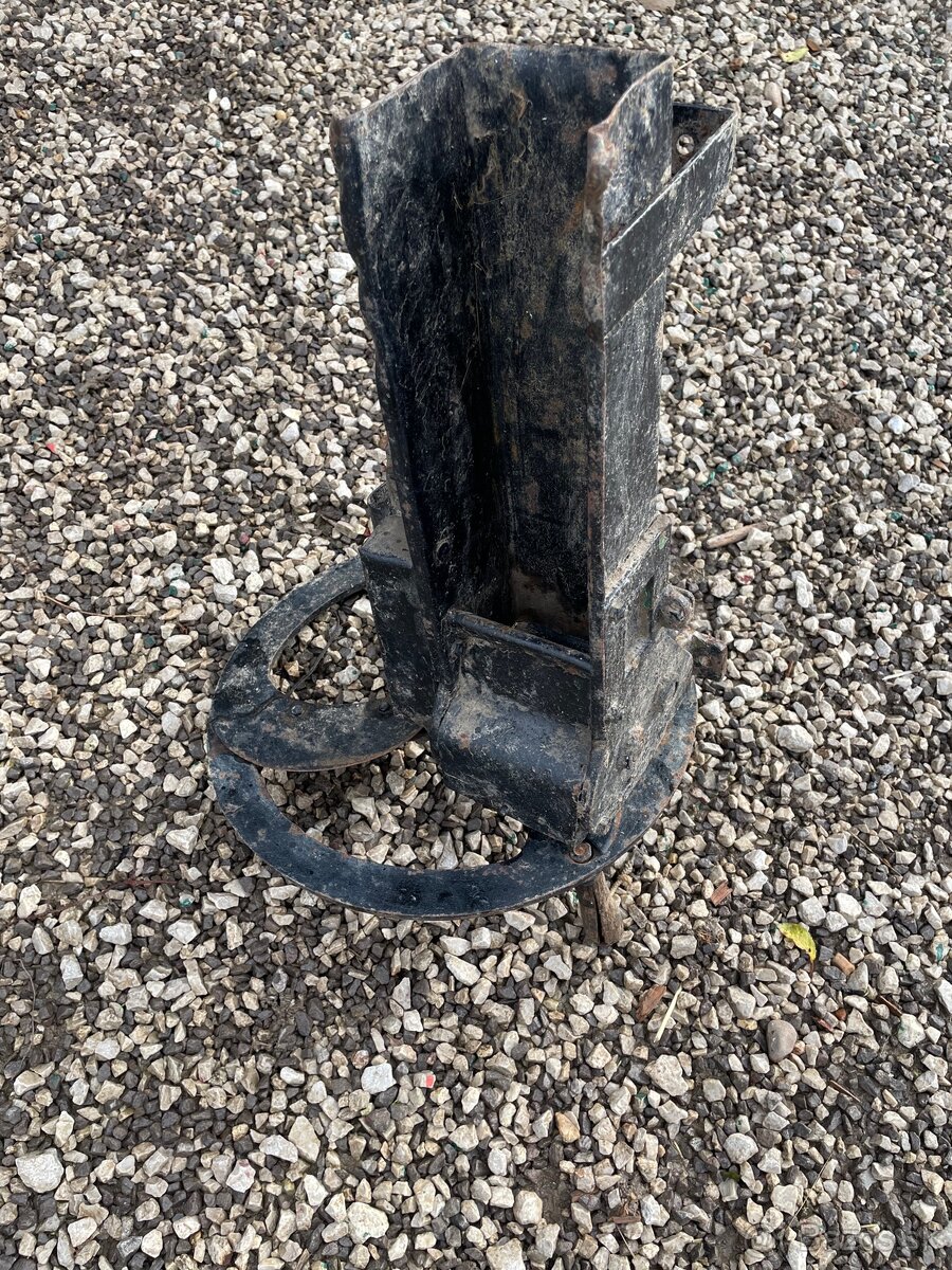 Predám funkčnú sečkovicu tovarenskej výroby - 5