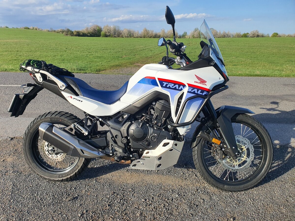 Predam Honda transalp xl 750 - 5