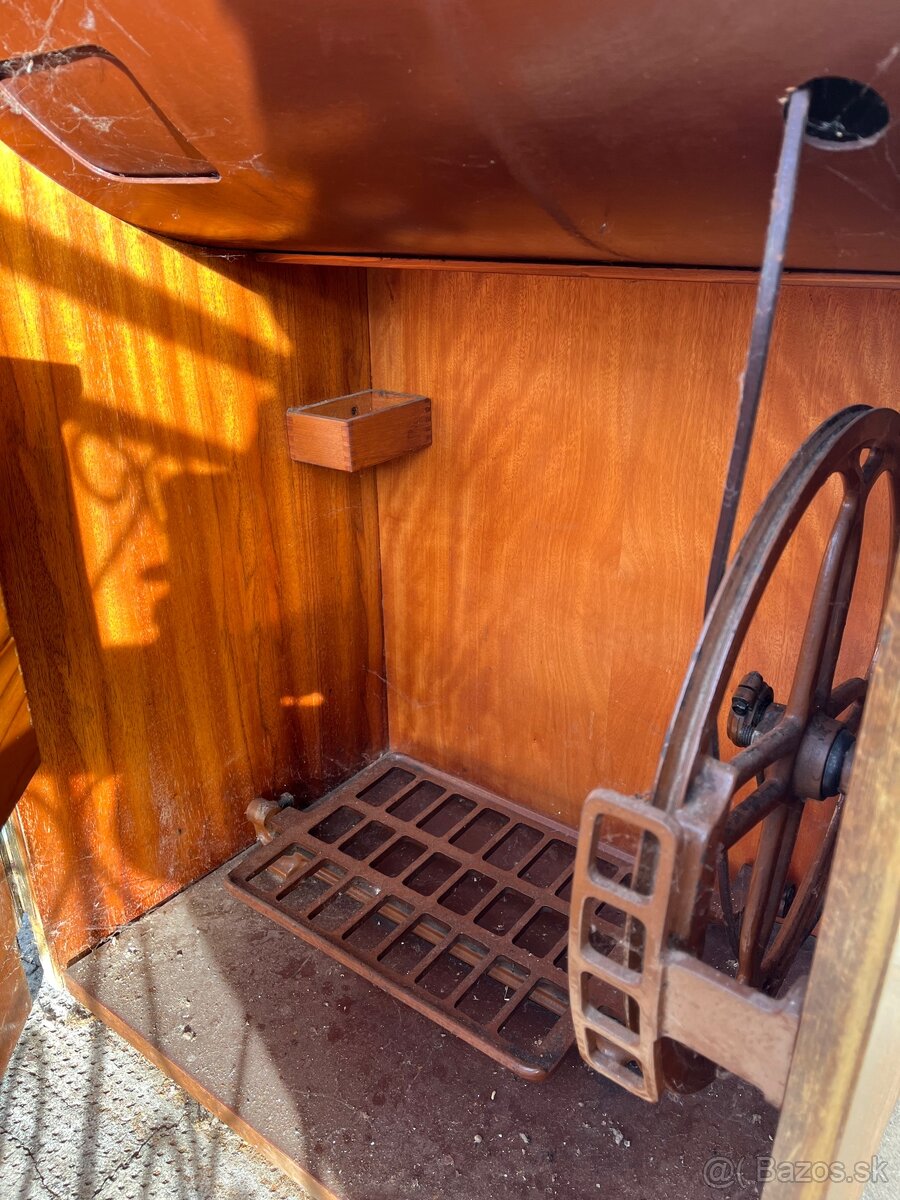 Šijací stroj Minerva - 5