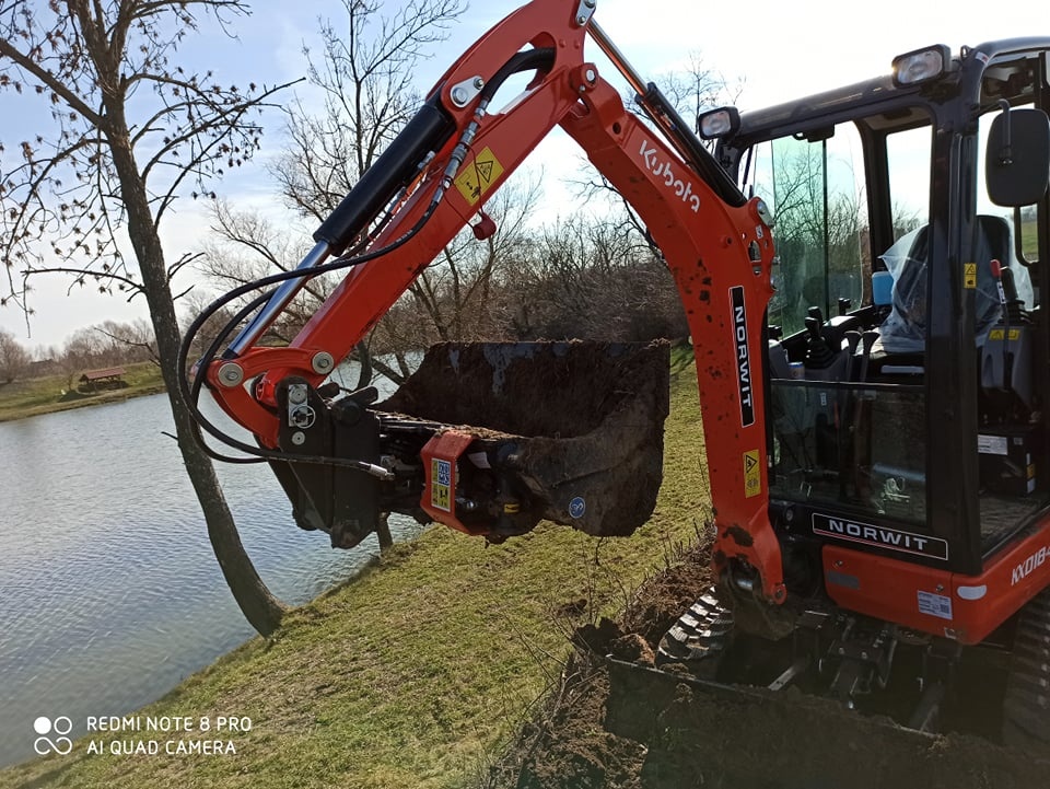 Zemné práce mini bagrom okolie NR - 5