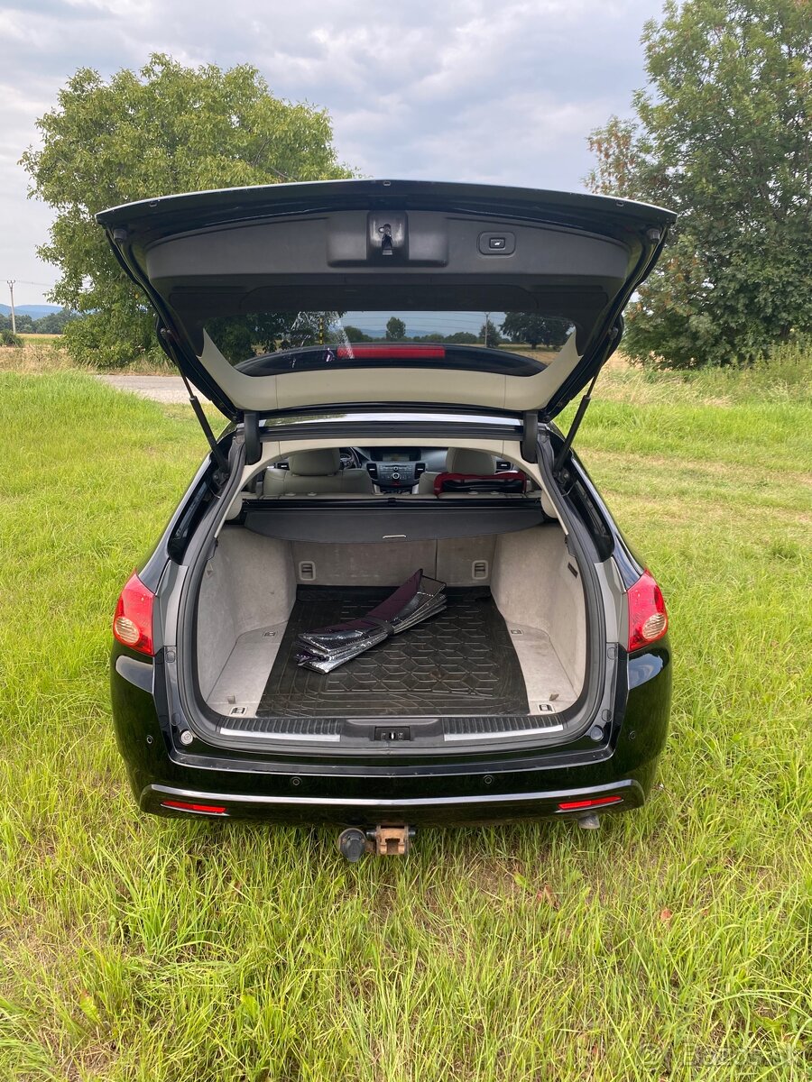 Predám Honda 2,2diesel Accord tourer 2010 - 5