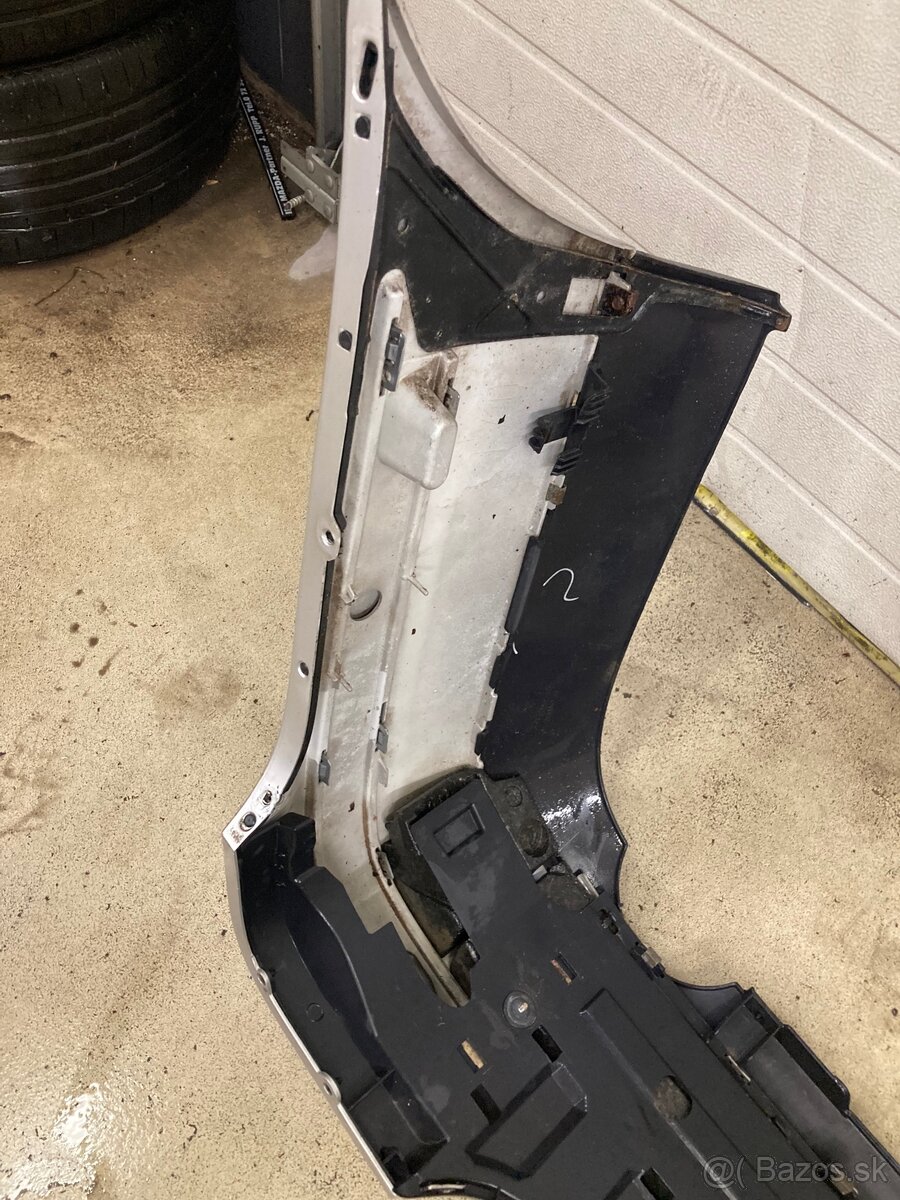 Zadný nárazník Mercedes clk w208 - 5