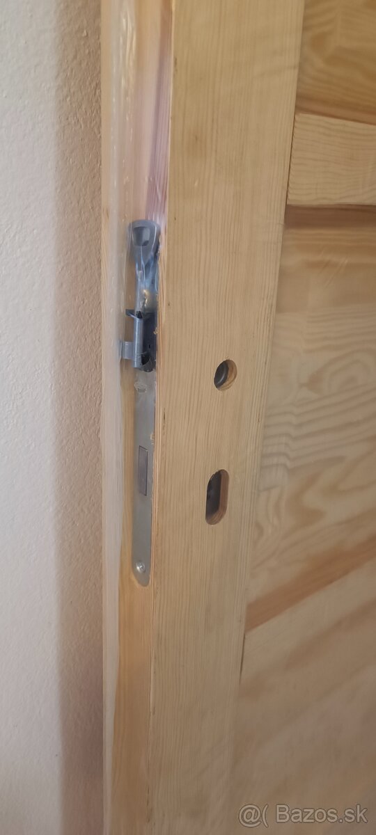 Predám nové drevené dvere 70L - 5