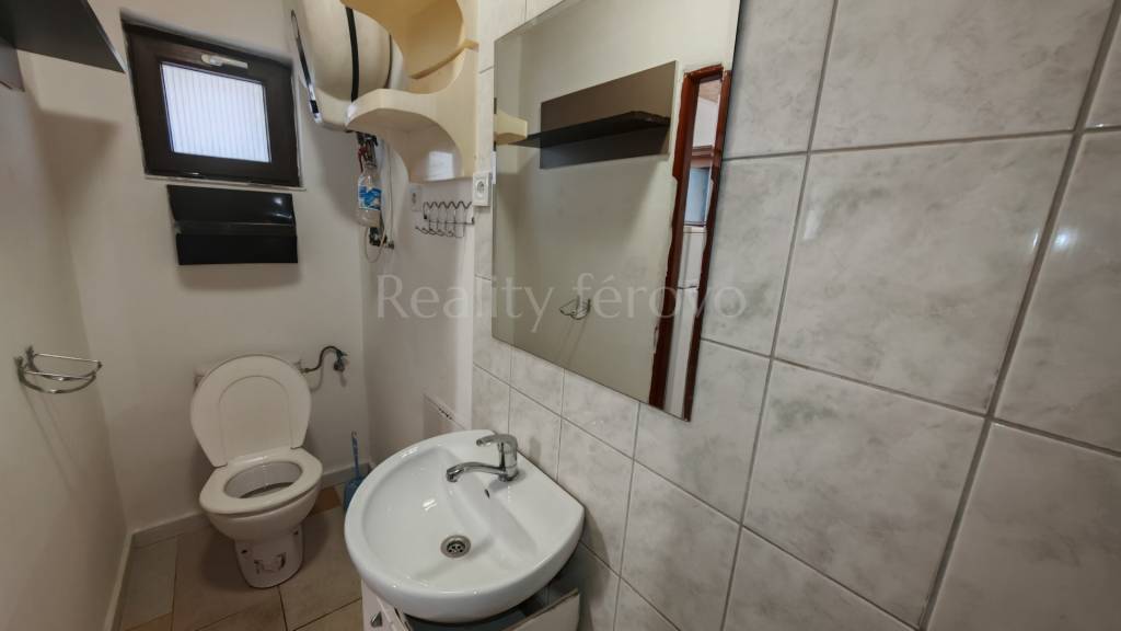 Na prenájom garsónka v rodinnom dome - 5