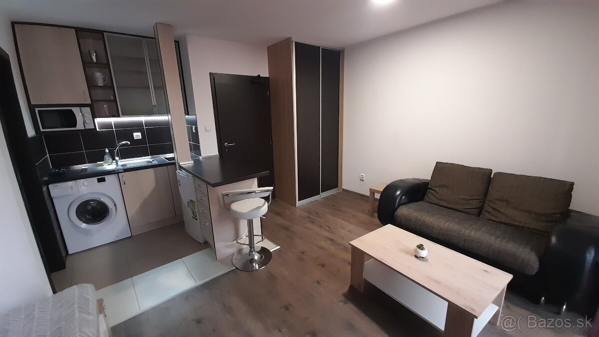Na prenájom kompletne zariadená garsónka v centre Prešova - 5