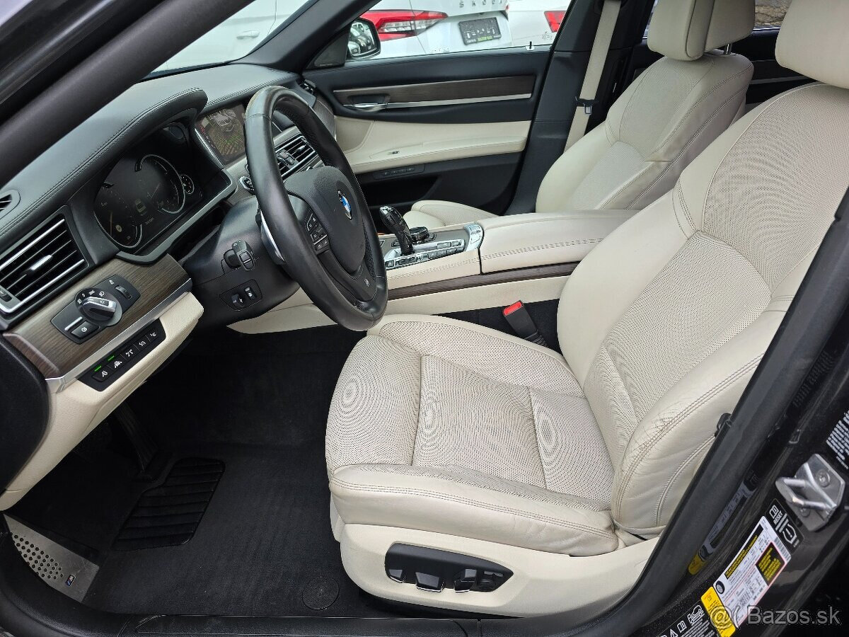 BMW 750i xDrive - 5