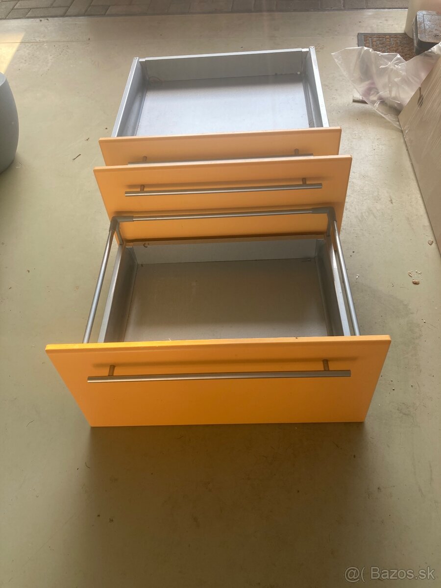 Kuchynská linka - 5