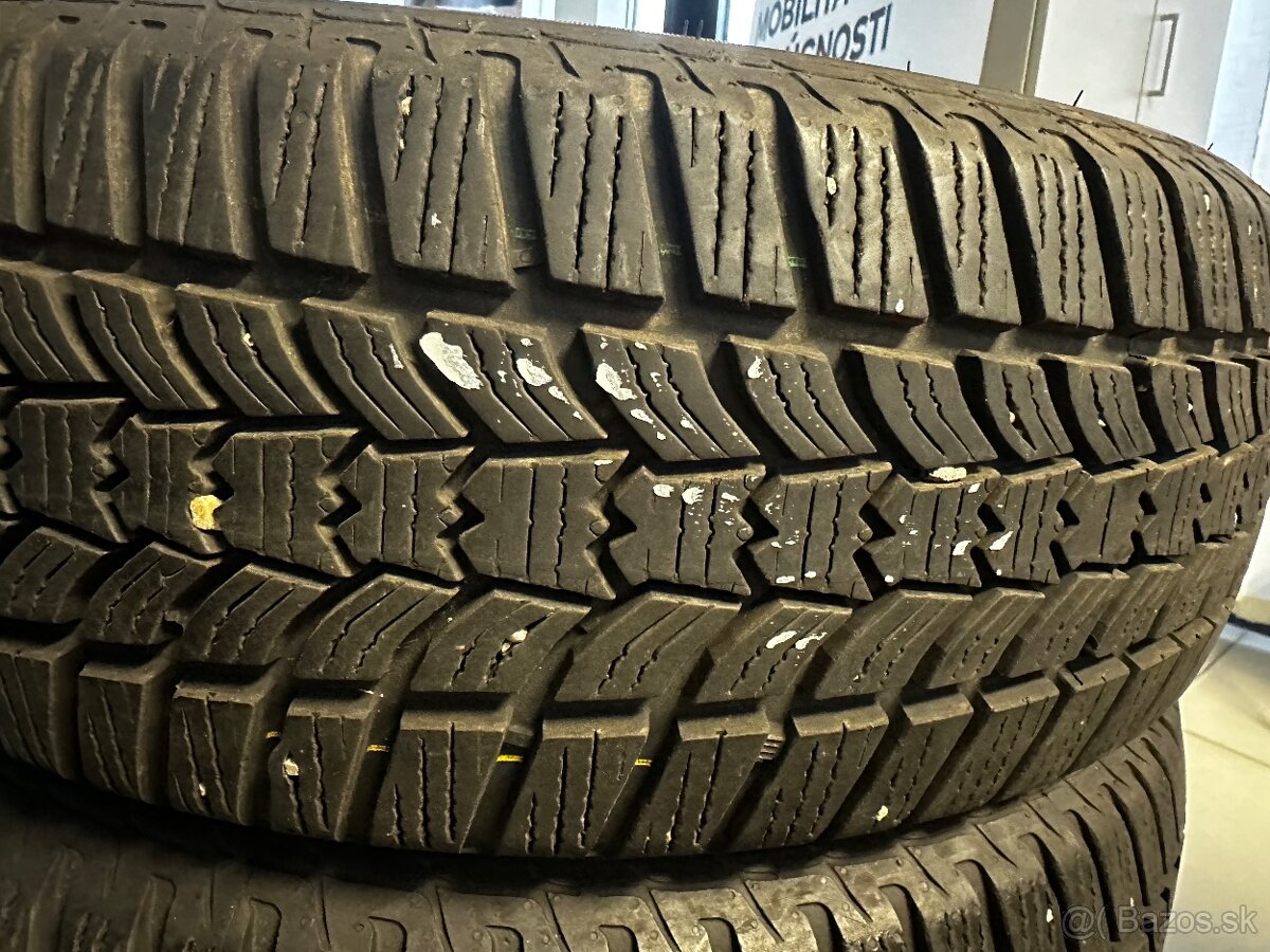 205/60 r16 zimne pneu dot 2423 - 5
