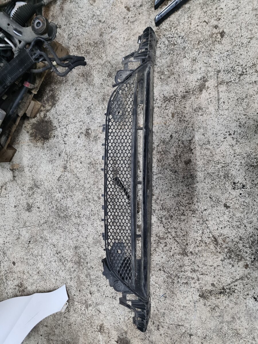 Podnárazník a mriežky Mercedes-Benz E 2017 - 5