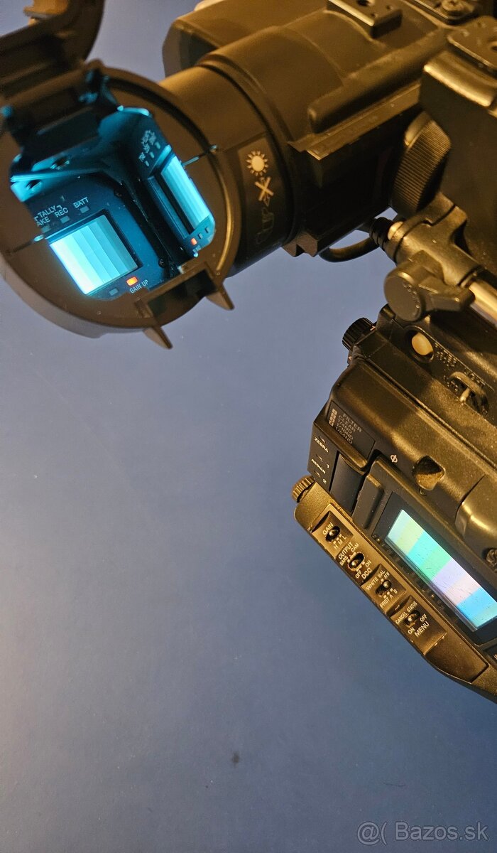 Profesionálna kamera SONY DSR-450WSP + hladacik - 5