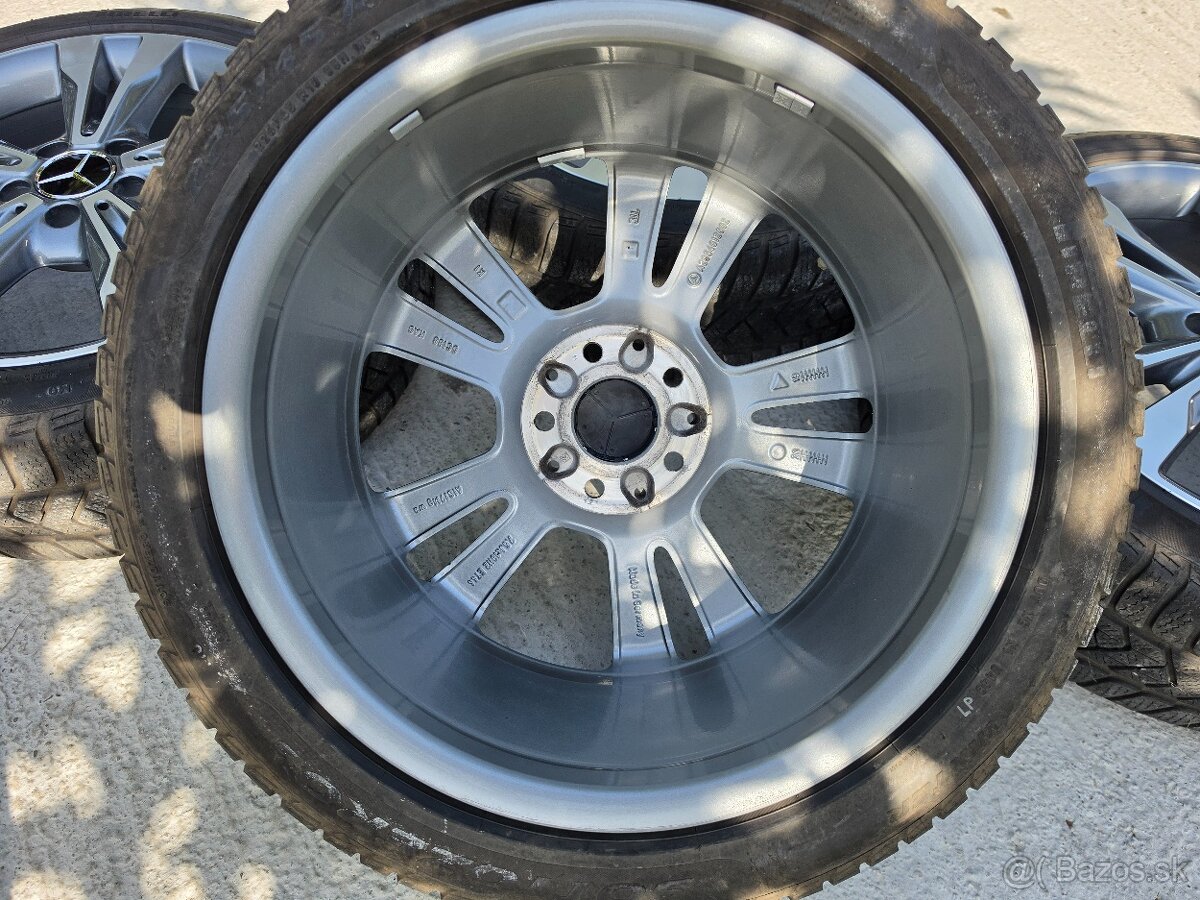 225/45 R18 Mercedes - Benz - 5