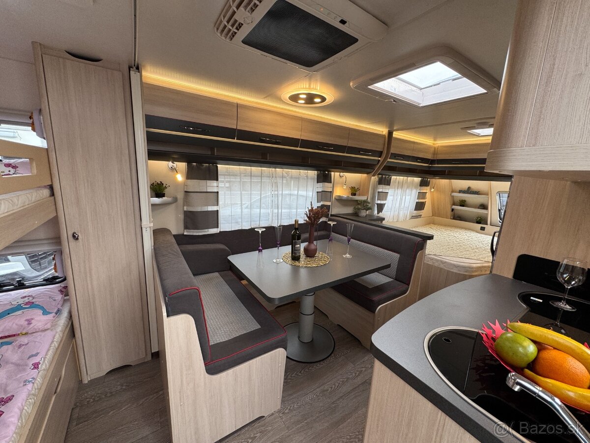 Hobby 560 KMFe De Luxe Edition Markíza, Klíma, Solar, Mover