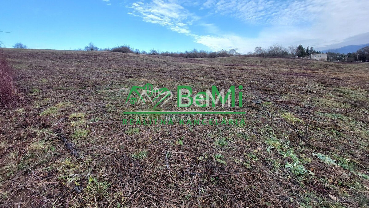 Predaj veľký stavebný pozemok v obci Malé Kršteňany - 5