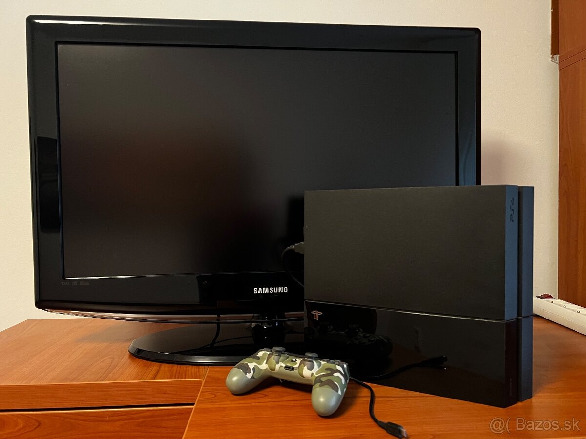 PLAYSTATION PS4 a TELEVIZOR SAMSUNG A 4 HRY - 5