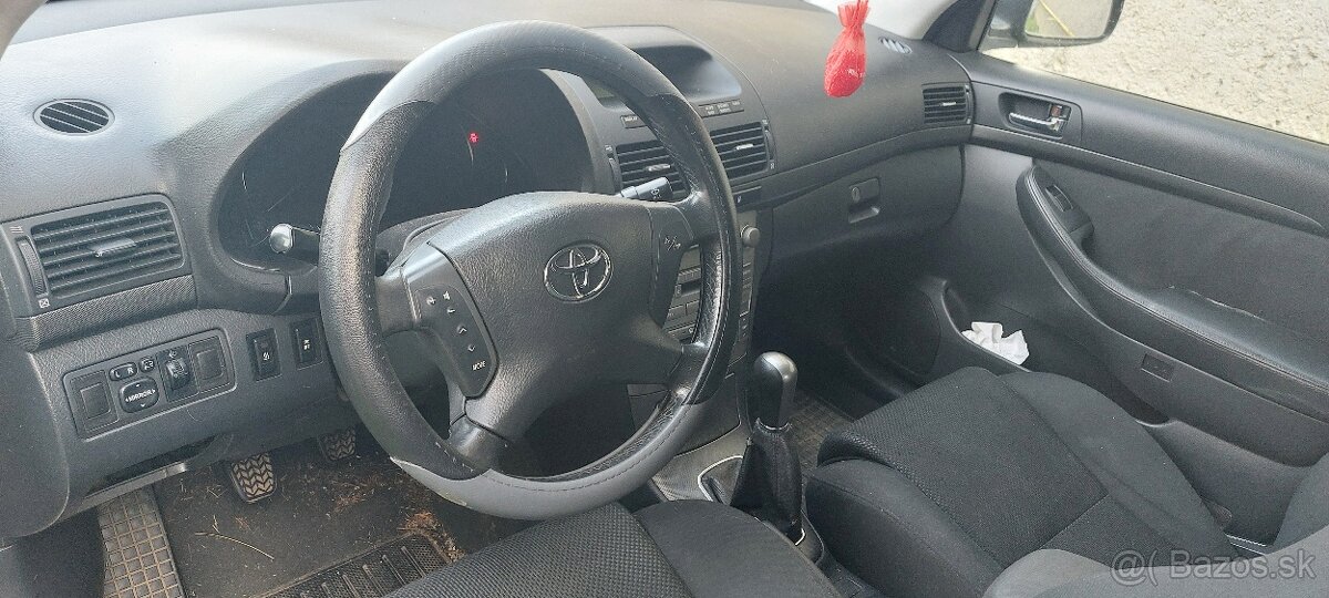 Toyota avensis - 5