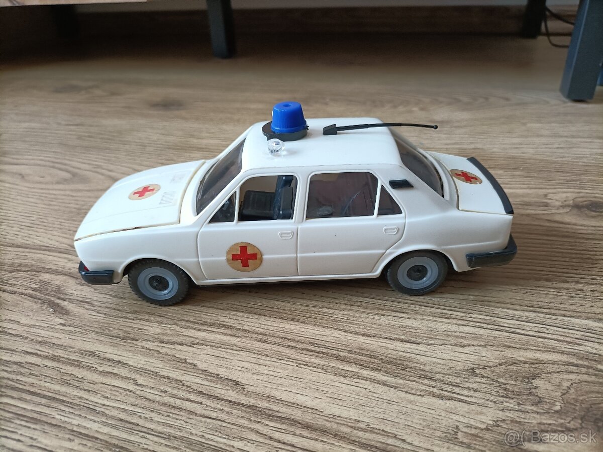 Skoda 120 kdn sanitka - 5