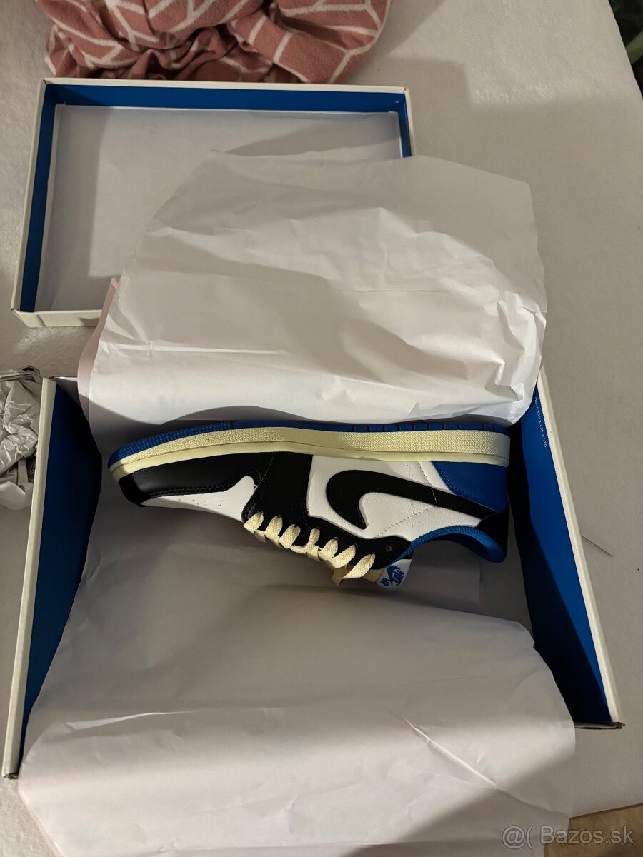 Jordan 1 low travis scott - 5