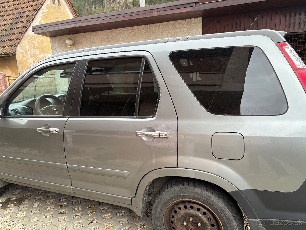 Honda CR-V 2.2 ctdi (103 kw) r.v. 2005, 4x4 - 5