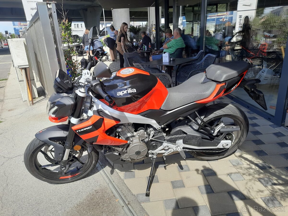 Predám Aprilia Tuono 457 - 5