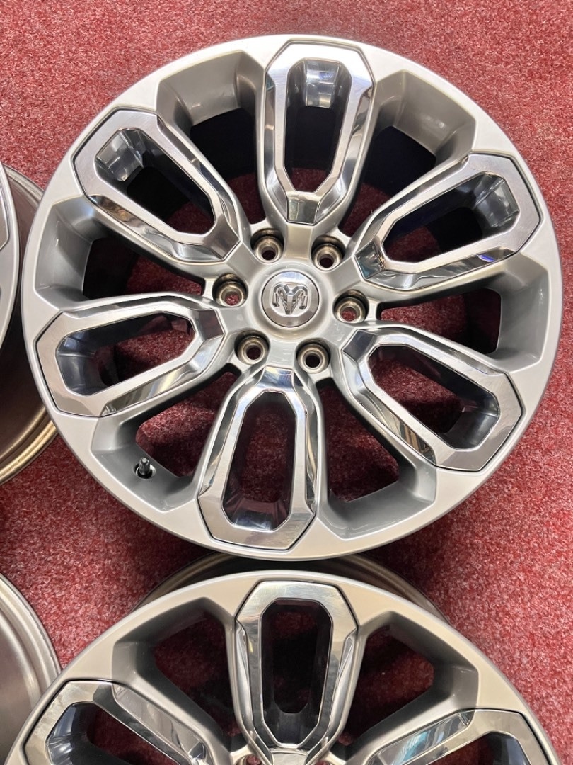 6x139.7 R20 Originál Dodge RAM 5.Generace - TOP STAV - 5