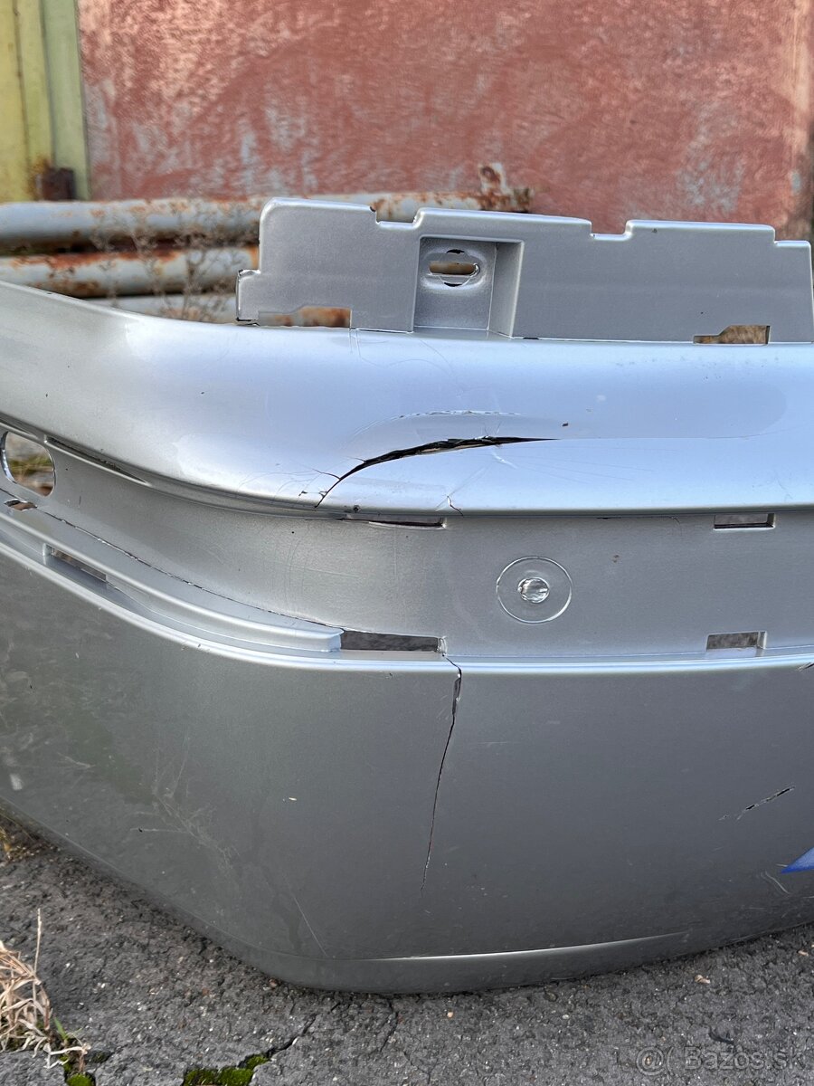 Škoda Octavia 1 zadný nárazník - 5