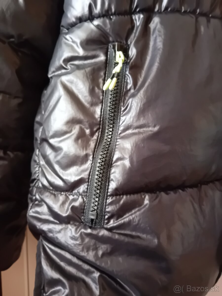 Lesklá zimna bunda - 5