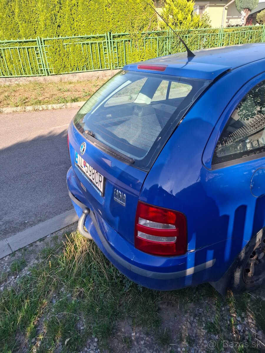 Predam škodu fabiu 1.4 MPI 2002 - 5