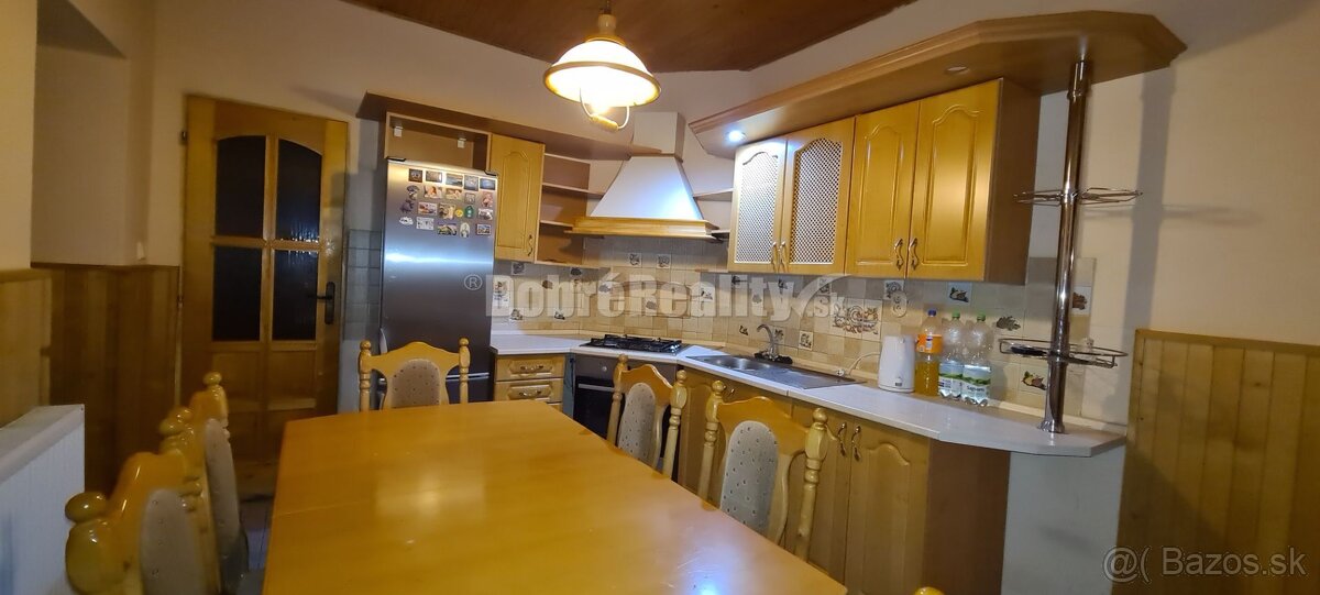 Dobré reality - znížená cena RD s veľkým pozemkom 2455 m2 v - 5