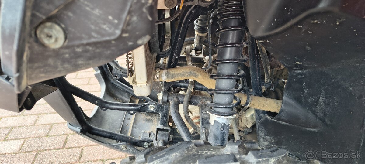 Predám štvorkolku Suzuki 700 4x4 - 5