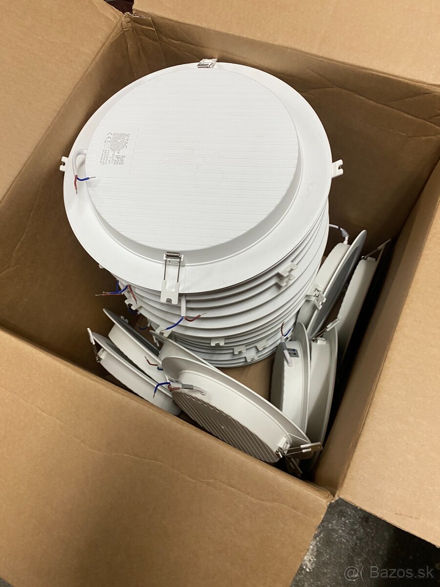 Svietidlá podhladové , zapustené - 5