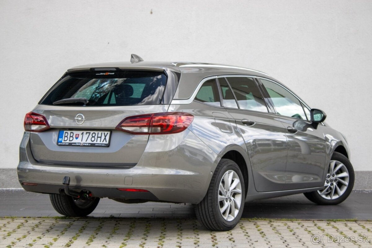 Opel Astra Sport Tourer - 5
