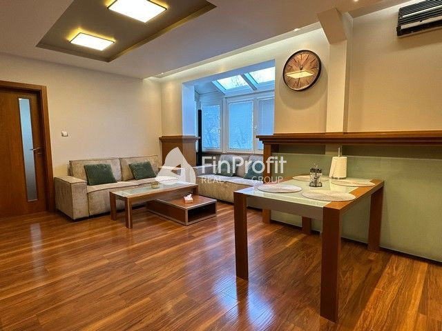 Útulný, zrekonštruovaný a klimatizovaný 2i byt s pivnicou na - 5