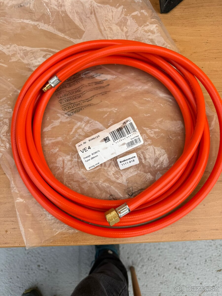 Karavan/Obytné auto /Prístrešok - 5