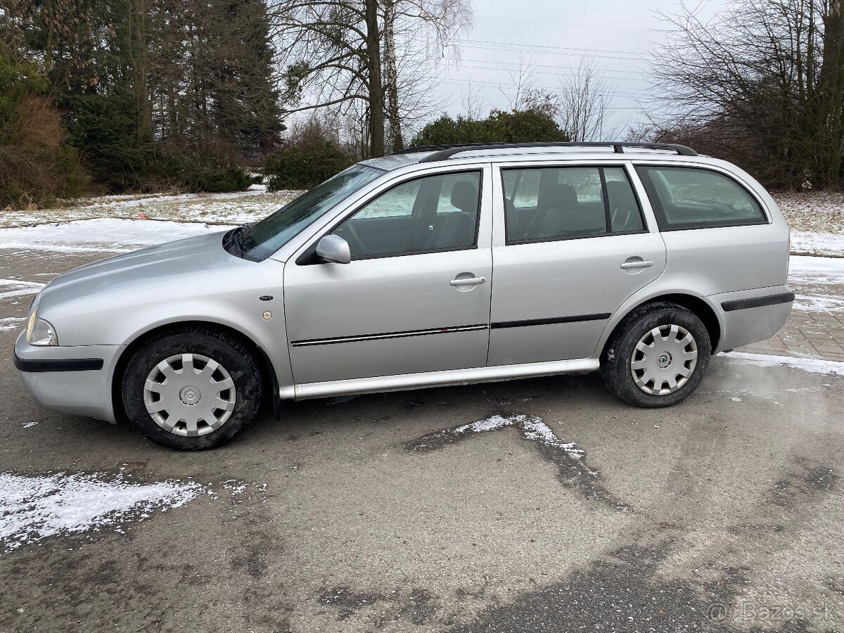 ŠKODA OCTAVIA 1 4X4 2.0 BENZÍN 85KW - 5