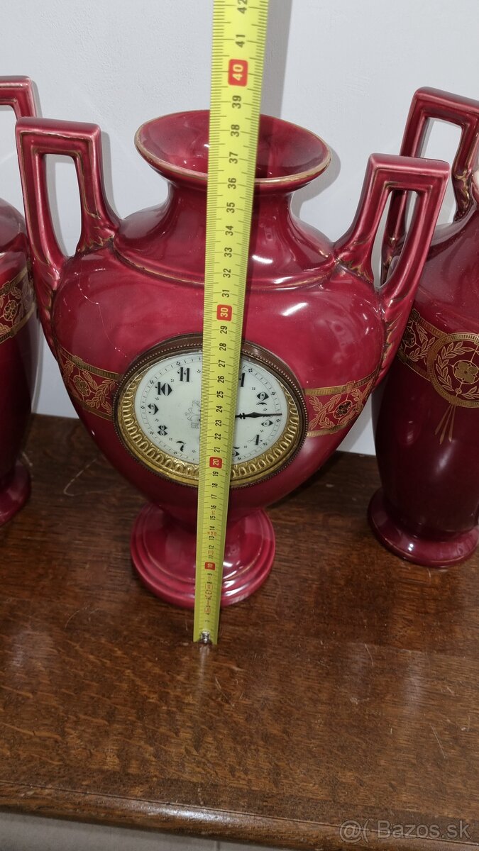 Krbove hodiny a vázy.. - 5