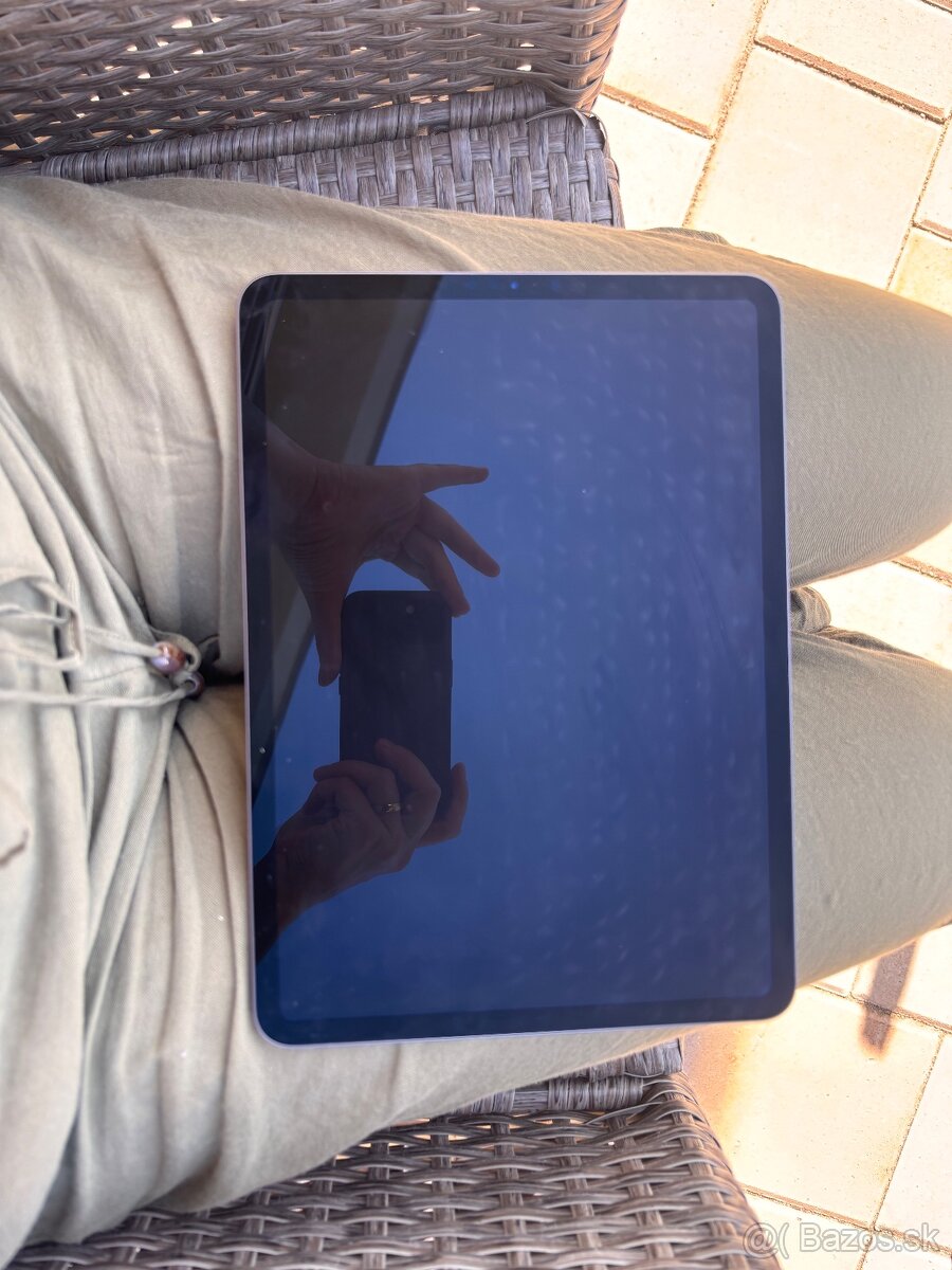 Apple iPad Pro 11” 64 GB + klávesnica - 5