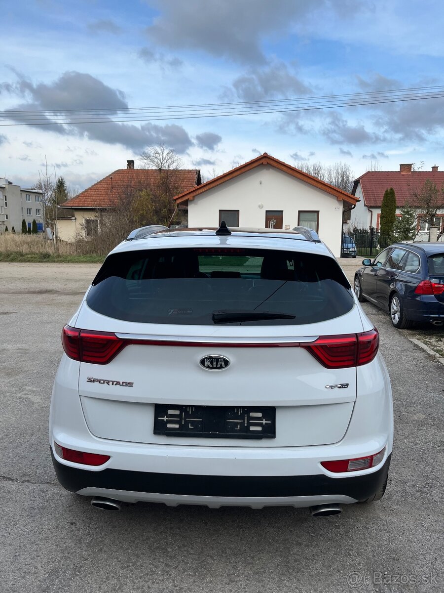KIA Sportage 2.0 CRDi GT-Line = 4WD (4x4), A/T Panoráma = - 5