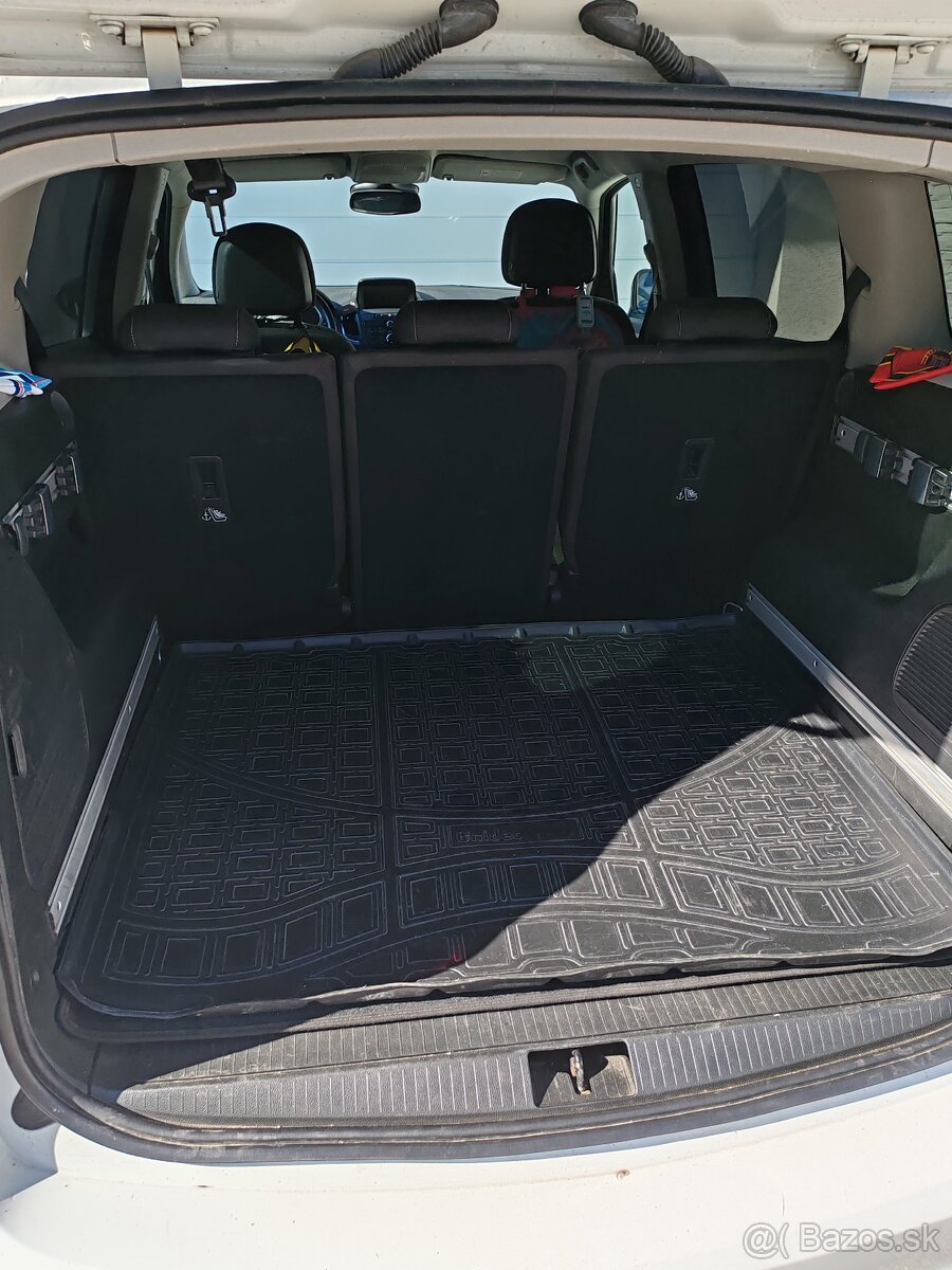 Opel Zafira Tourer 2,0 - 5